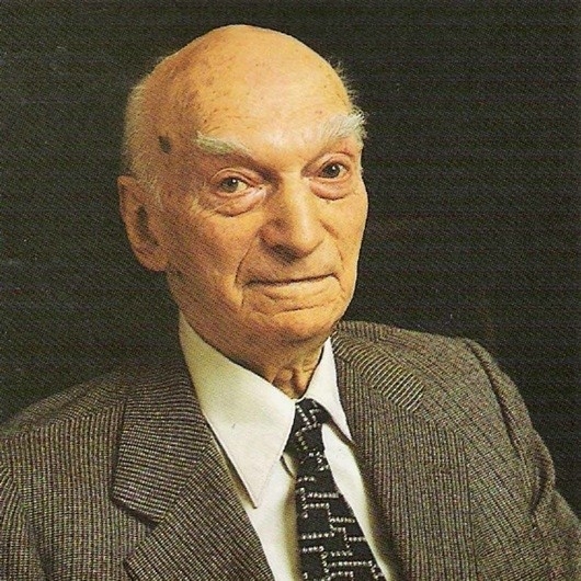 Федерико Момпоу — PianoKafe.com