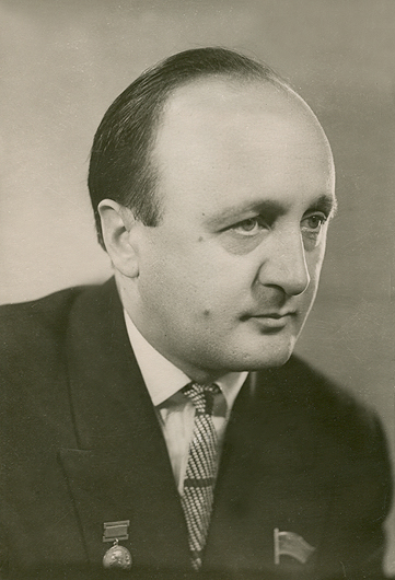 Фикрет Амиров — PianoKafe.com