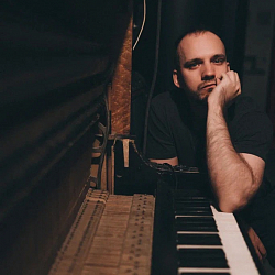 Игорь Хабаров