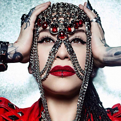 Наргиз Закирова