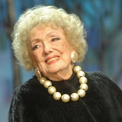 Алла Баянова