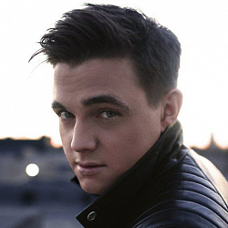 Джесси МакКартни