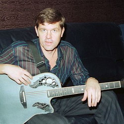 Александр Новиков