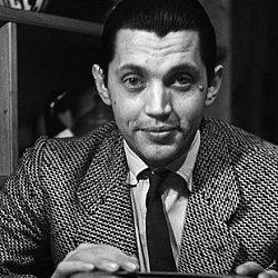 Роберт Рождественский