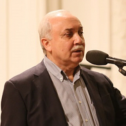 Олег Галахов