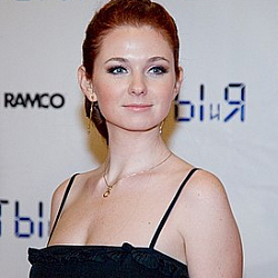 Лена Катина