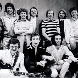 ВИА "Самоцветы"