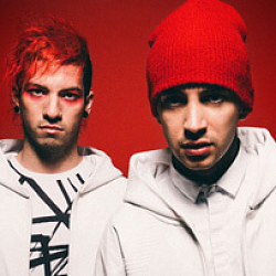 Twenty one pilots