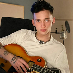 Даня Милохин