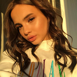 Валя Карнавал (Karna.val)